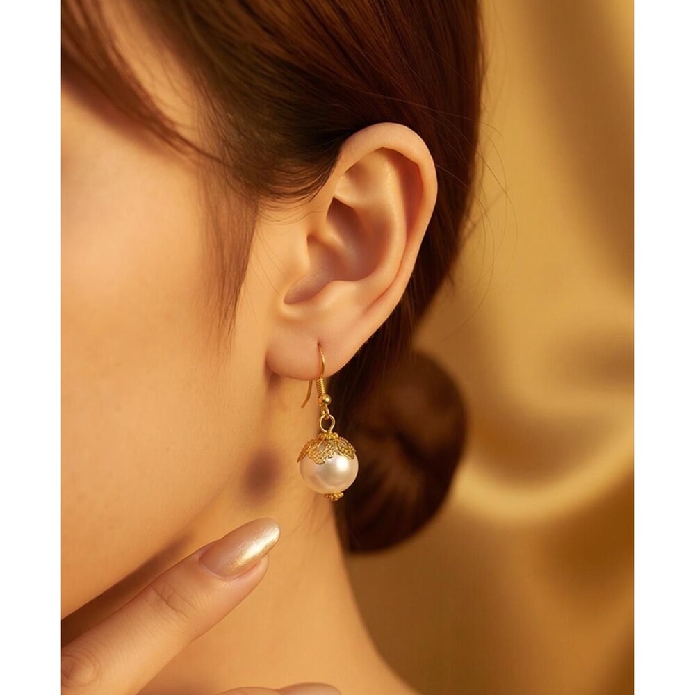Gold Tone Pearl Drop Dangle Earrings Elegant Bridal Wedding Jewelry - Picture 5 of 9
